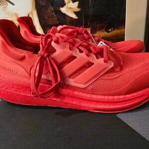 Adidas UltraBoost Light IE3042 Scarlet Red / Cloud White Men's Shoes Sz 10 NEW